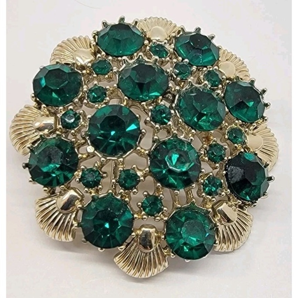CORO Pegasus Brooch Vintage Signed Gold Tone Green Rhinestones 2" Diameter Round